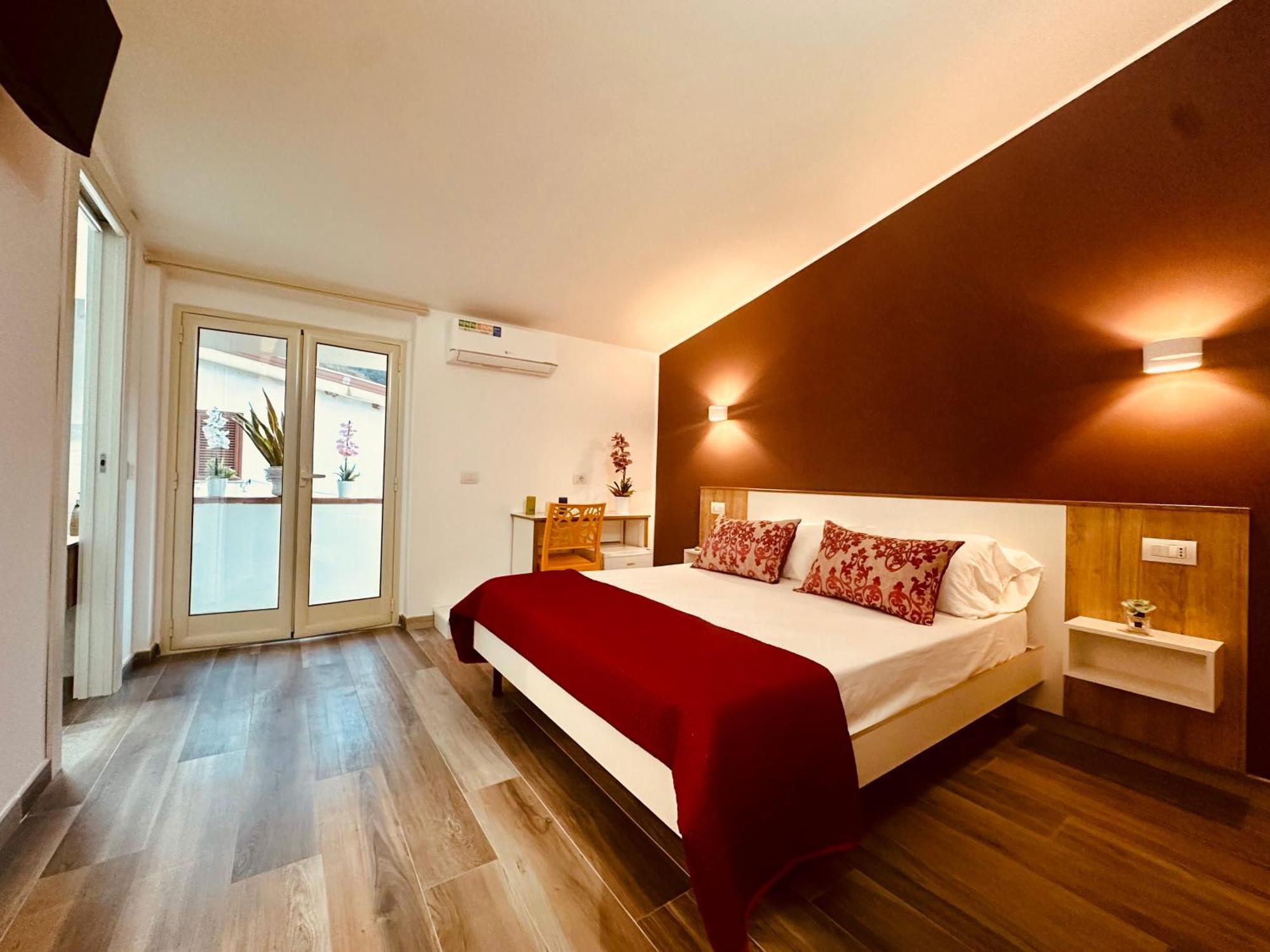 تروبيا B&B The Sun - Family Rooms المظهر الخارجي الصورة